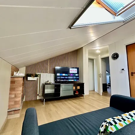 Mansarda Moderna A *