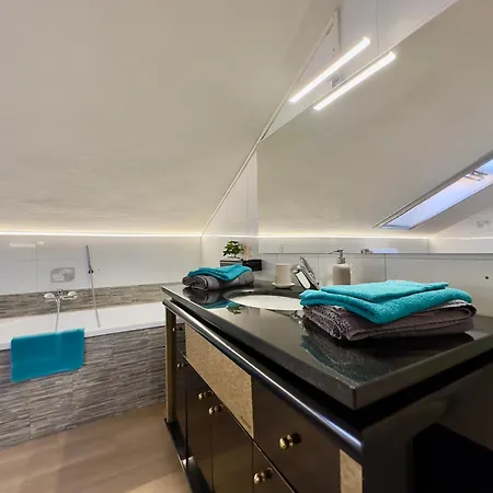 Apartamento Mansarda Moderna A