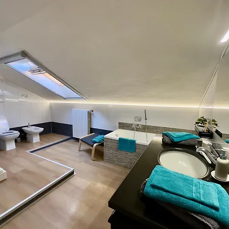 Apartment Mansarda Moderna A Turin