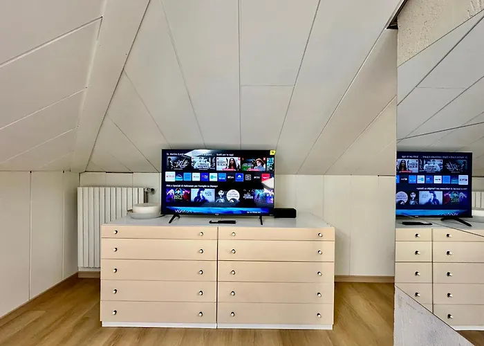 Apartment Mansarda Moderna A Turin