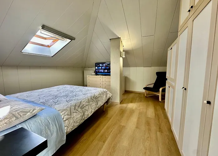 Apartman Mansarda Moderna A *